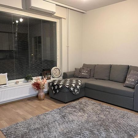 Modern One Bedroom City Apartment Nearby Airport Vanda Exteriör bild